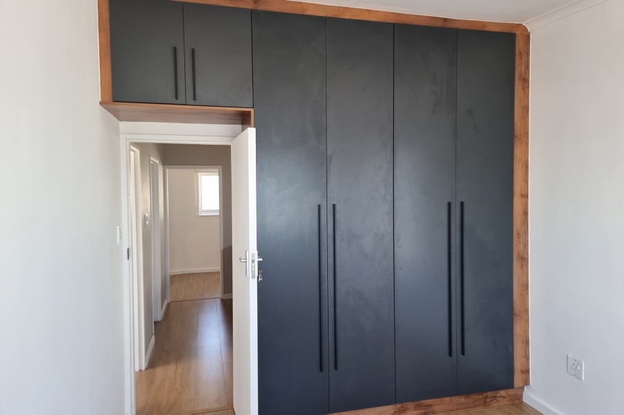 4 Bedroom Property for Sale in Beachfront Western Cape